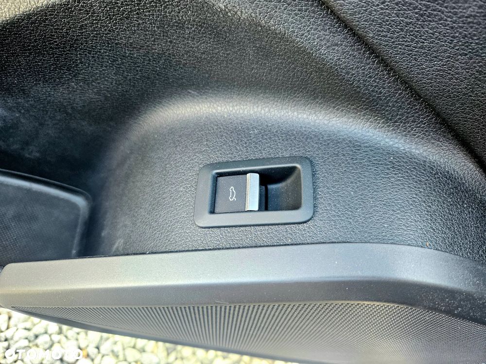 Audi Q5 2.0 TDI Quattro S tronic sport - 32