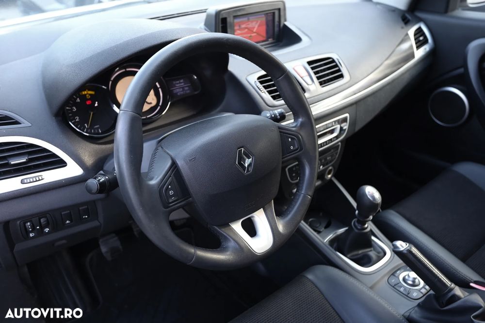 RENAULT Megane 2010 — imagine 7