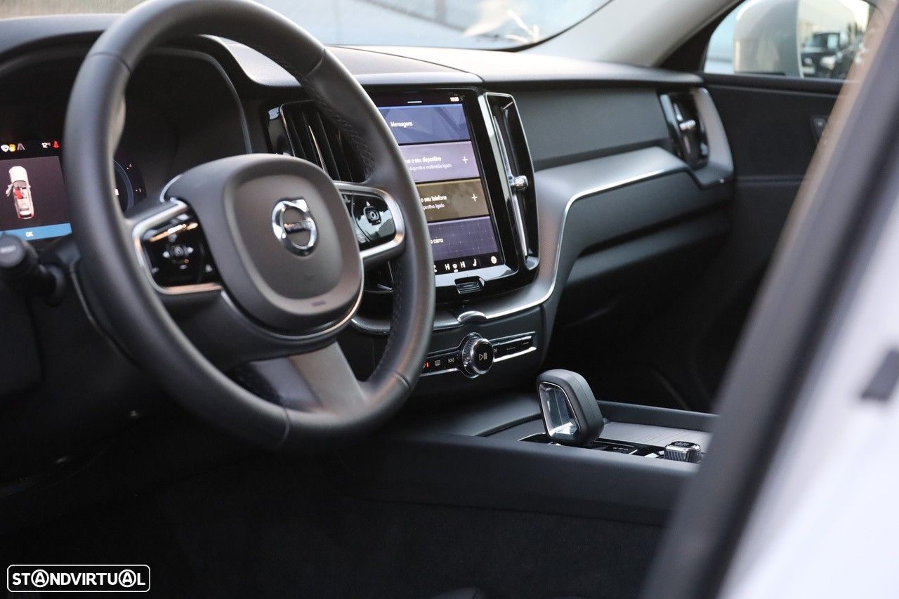 Volvo XC 60 2.0 B5 Plus Bright AWD - 10