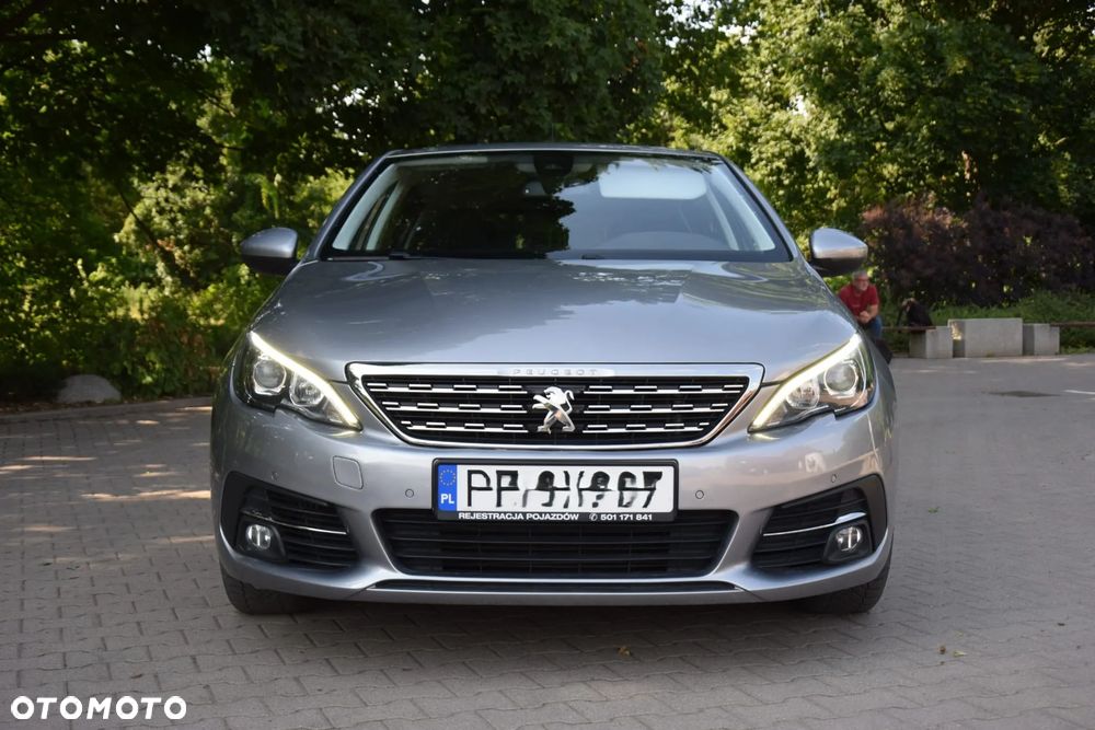 Peugeot 308 1.2 PureTech Active S&S EAT6 - 4