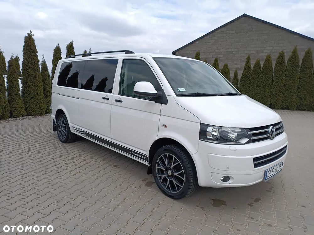 Volkswagen Caravelle - 4