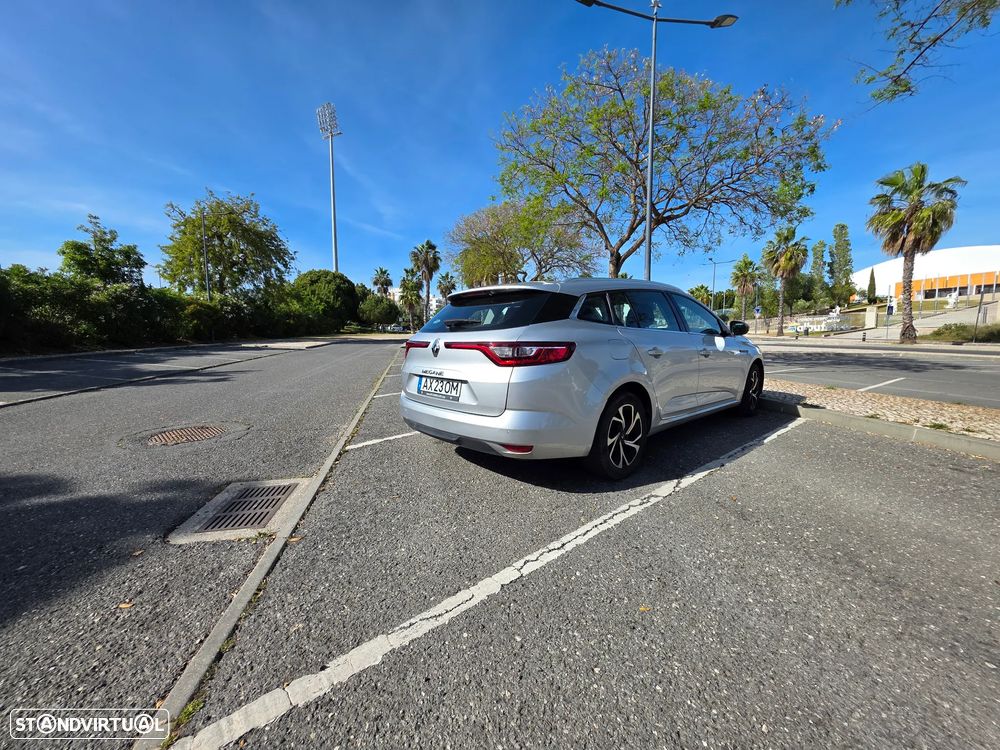 Renault Mégane Sport Tourer ENERGY dCi 110 EDC BUSINESS - 4