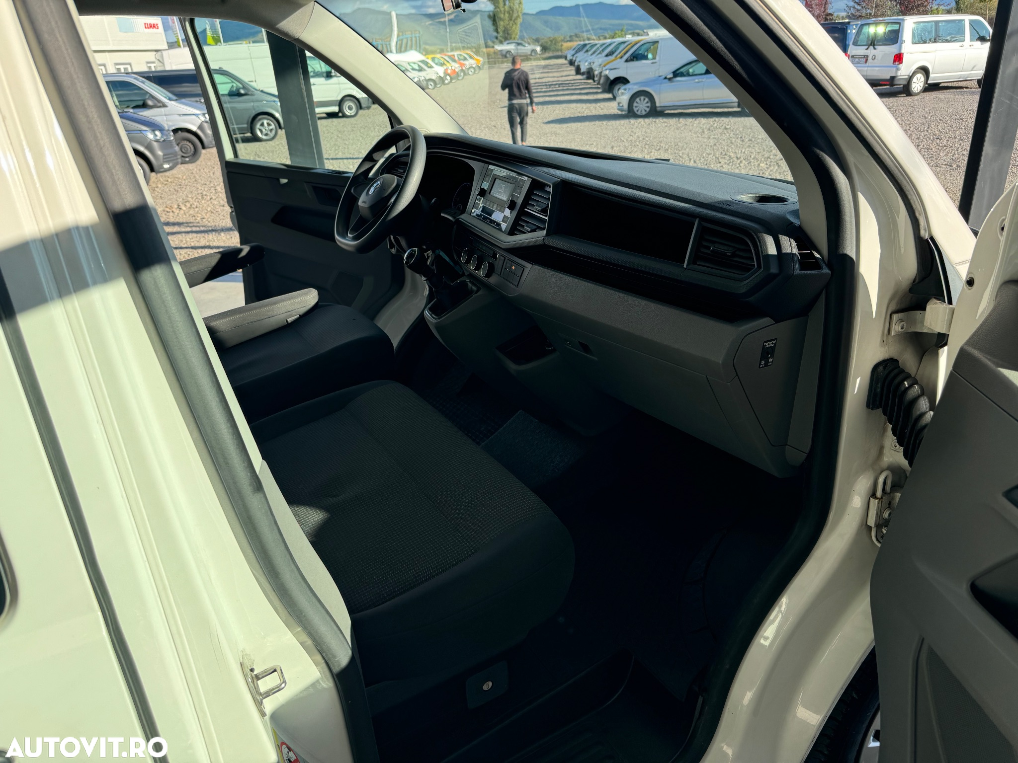 Volkswagen Transporter T6.1 Kurz Plus Trendline - 14