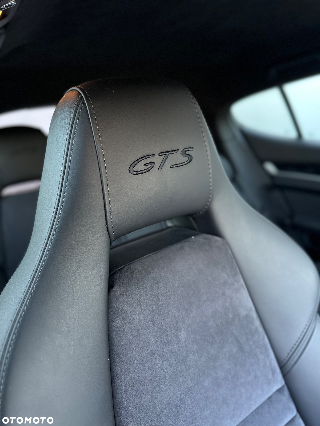 Porsche Panamera GTS PDK - 27