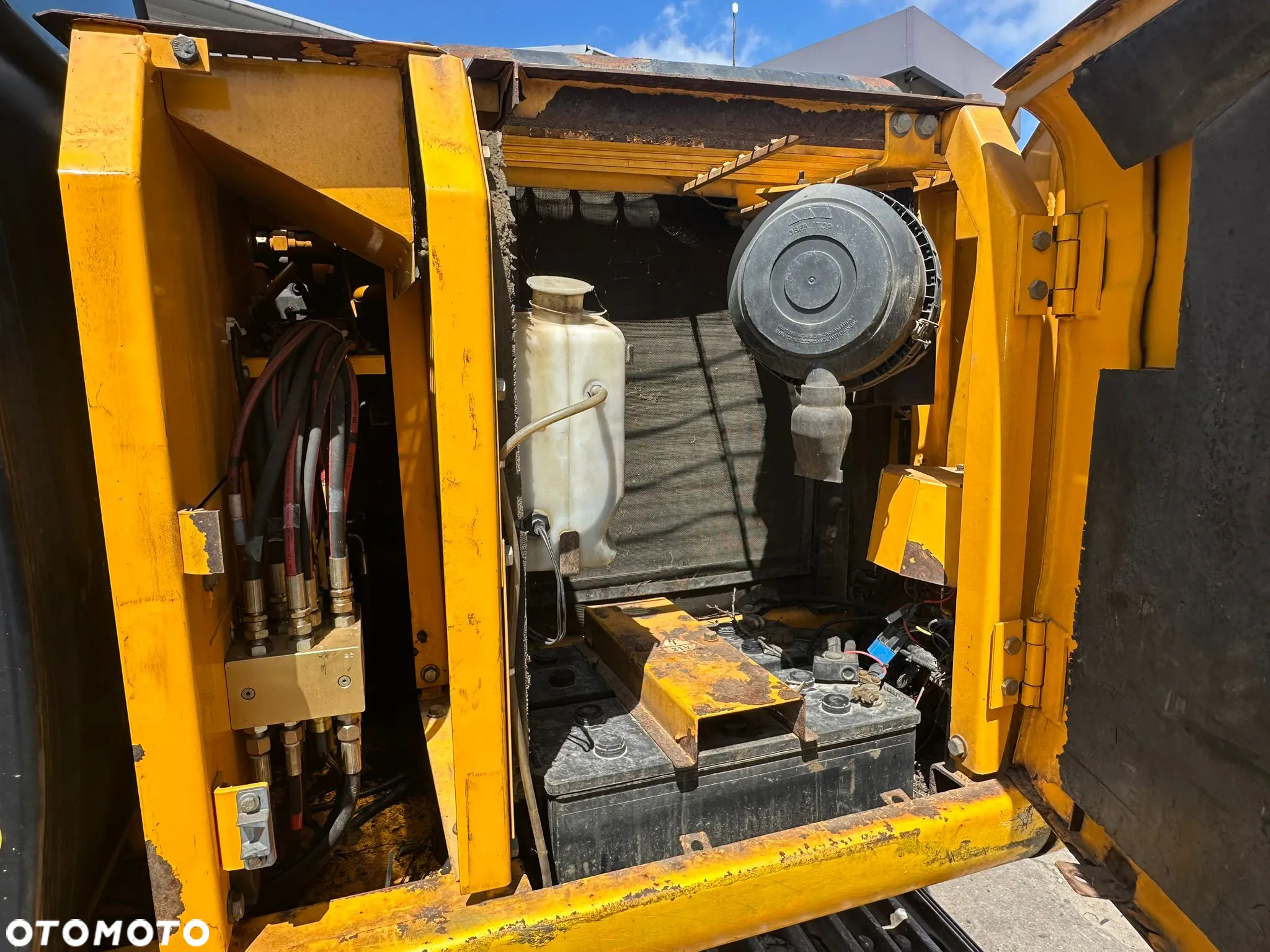 JCB JS130 Koparka gąsienicowa, 2000rok, 130KM - 13