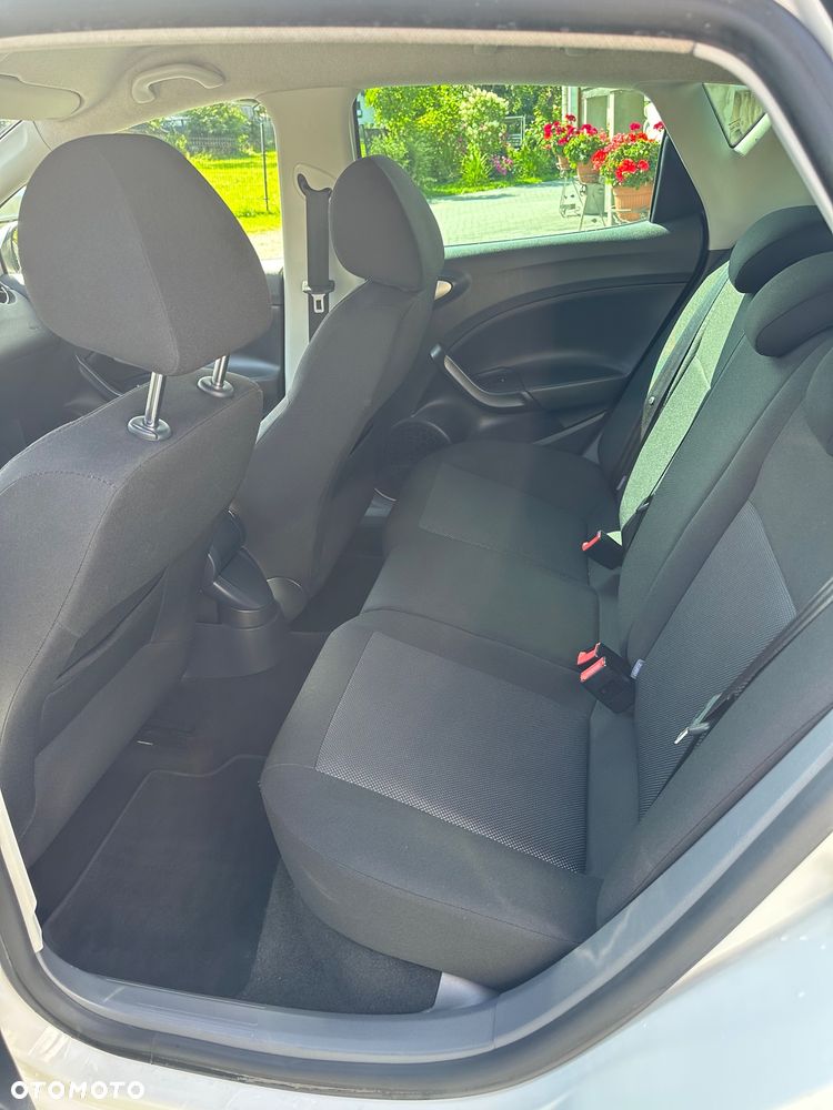 Seat Ibiza 1.6 16V Style - 9