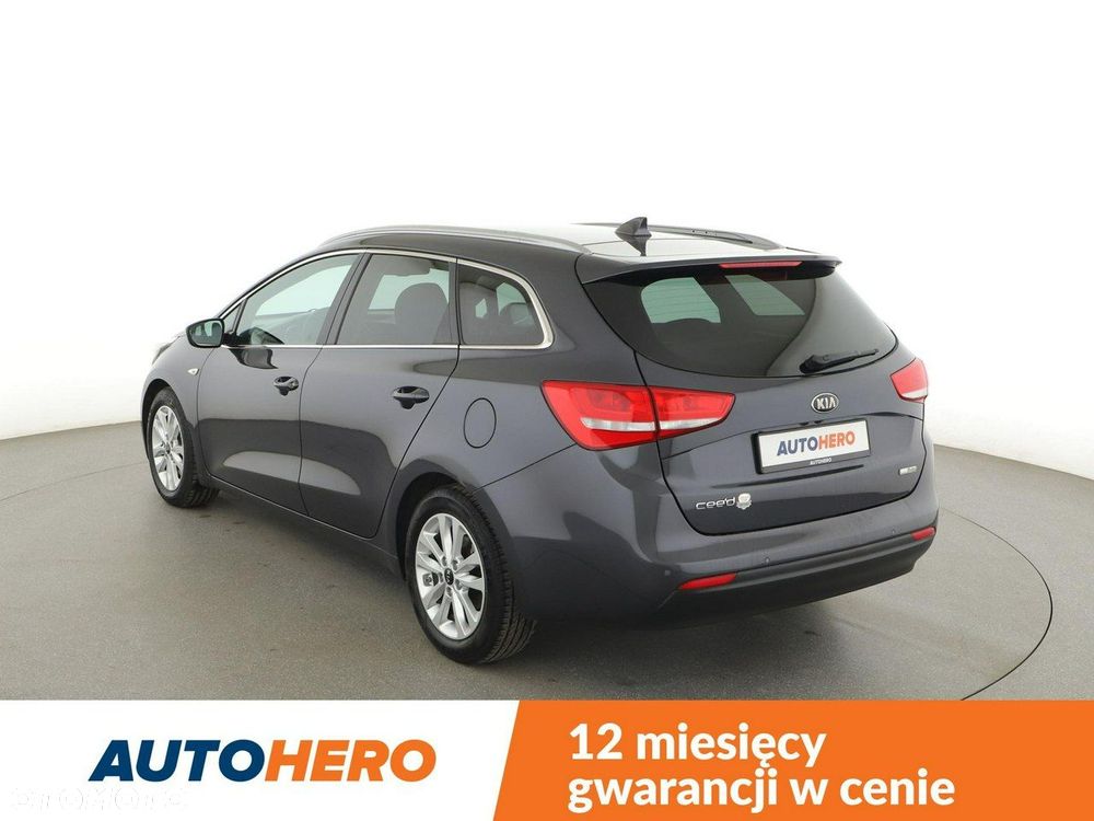 Kia Ceed 1.6 GDI ISG Dream-Team Edition - 4
