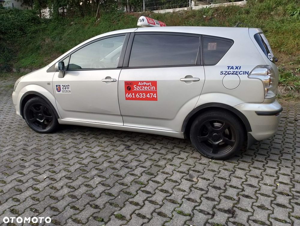 Toyota Corolla Verso 1.8 Gold + 7os MM - 3