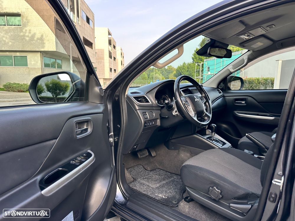 Mitsubishi L200 - 25