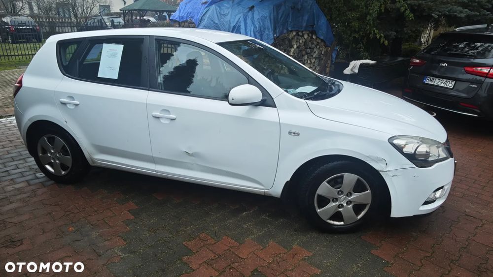 Kia Ceed 1.6 Crdi S Euro2012 - 3