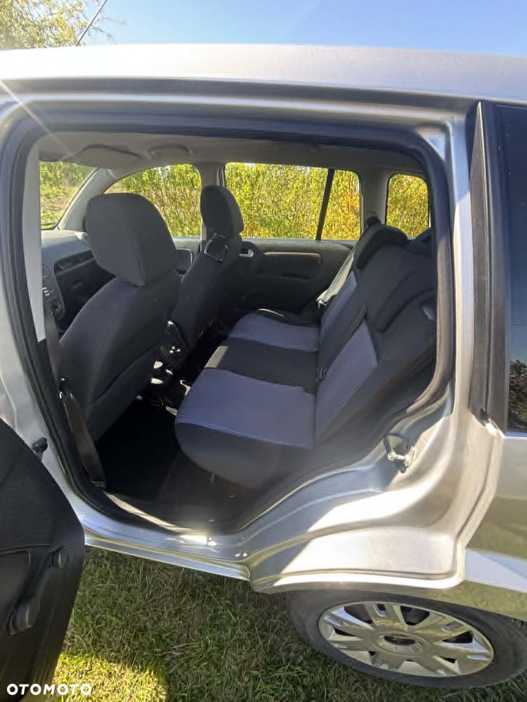 Ford Fusion 1.4 Fun X - 8