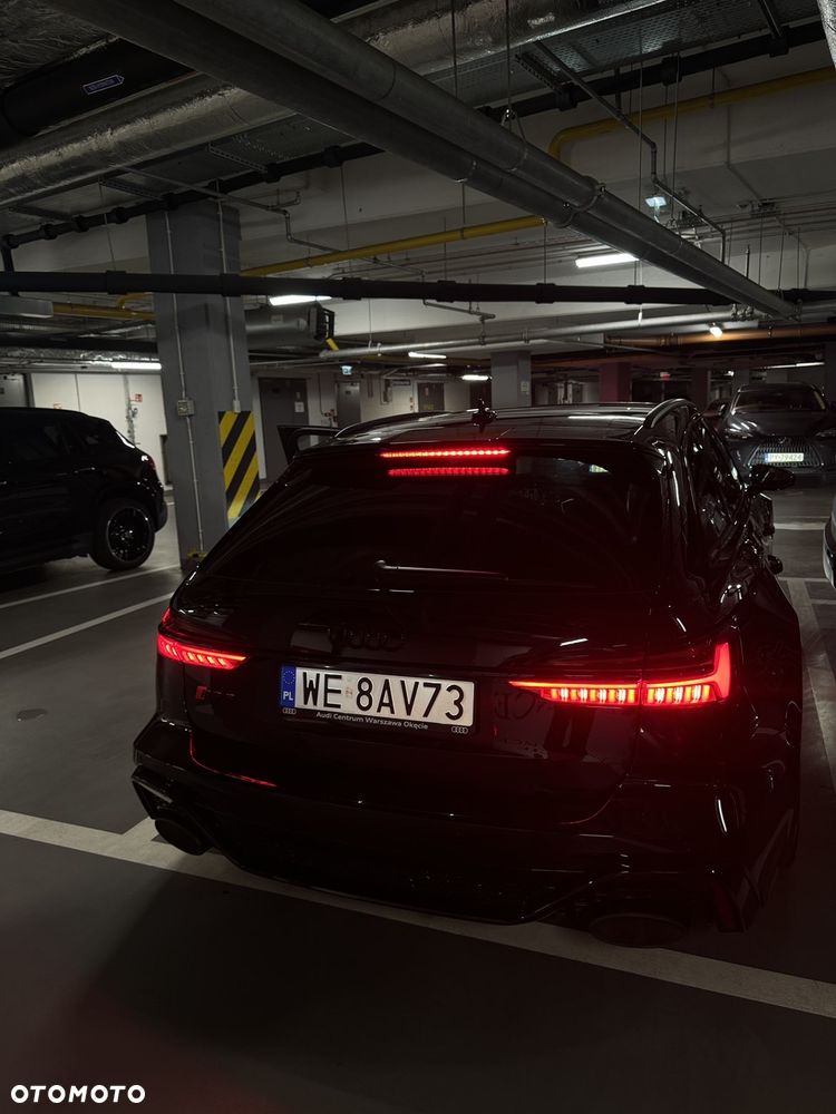Audi RS6 Avant - 17