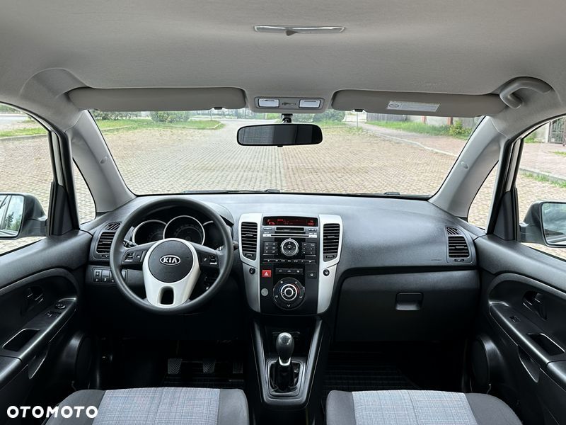 Kia Venga - 16