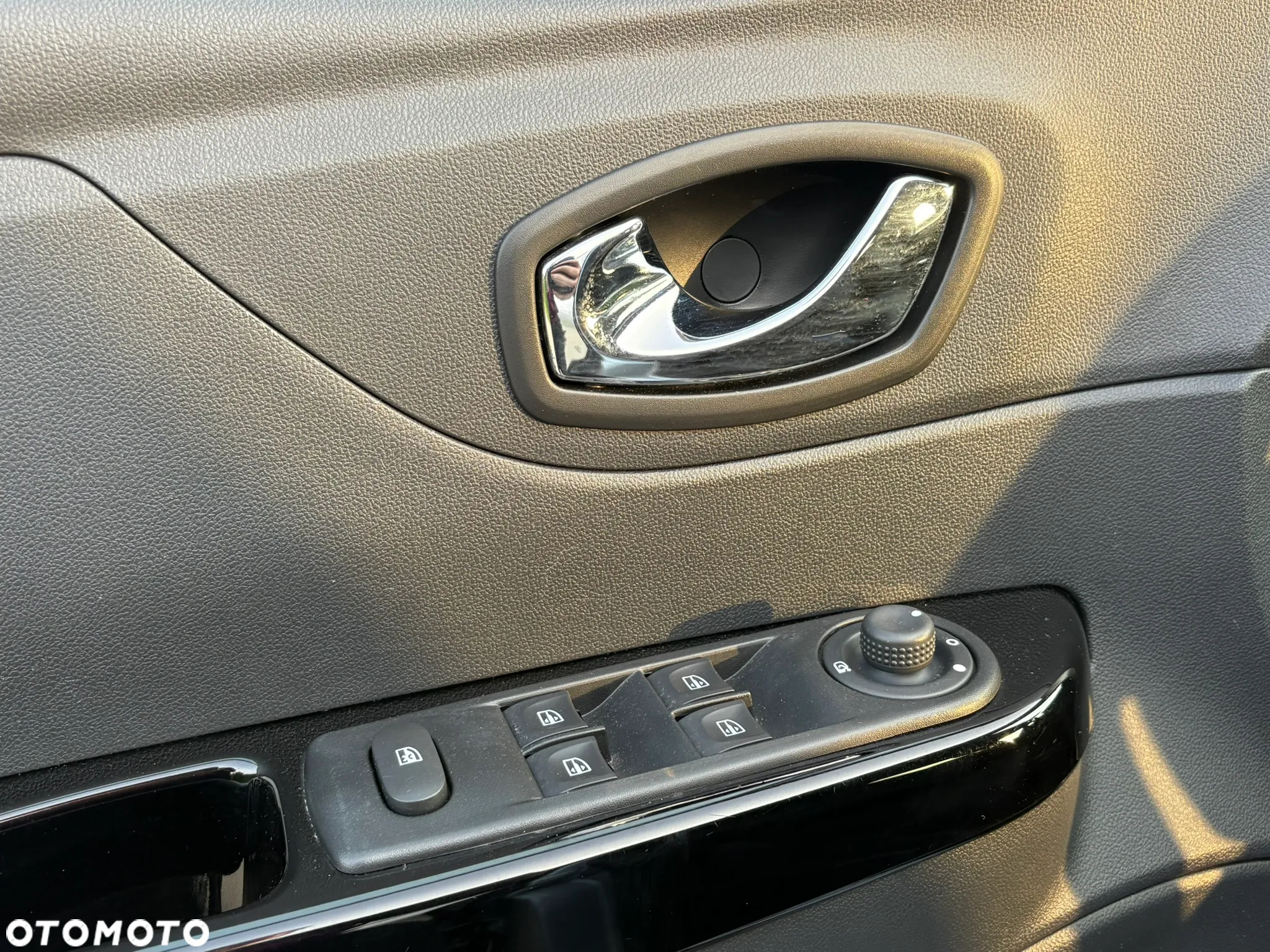 Renault Captur (ENERGY) TCe 90 INTENS - 20