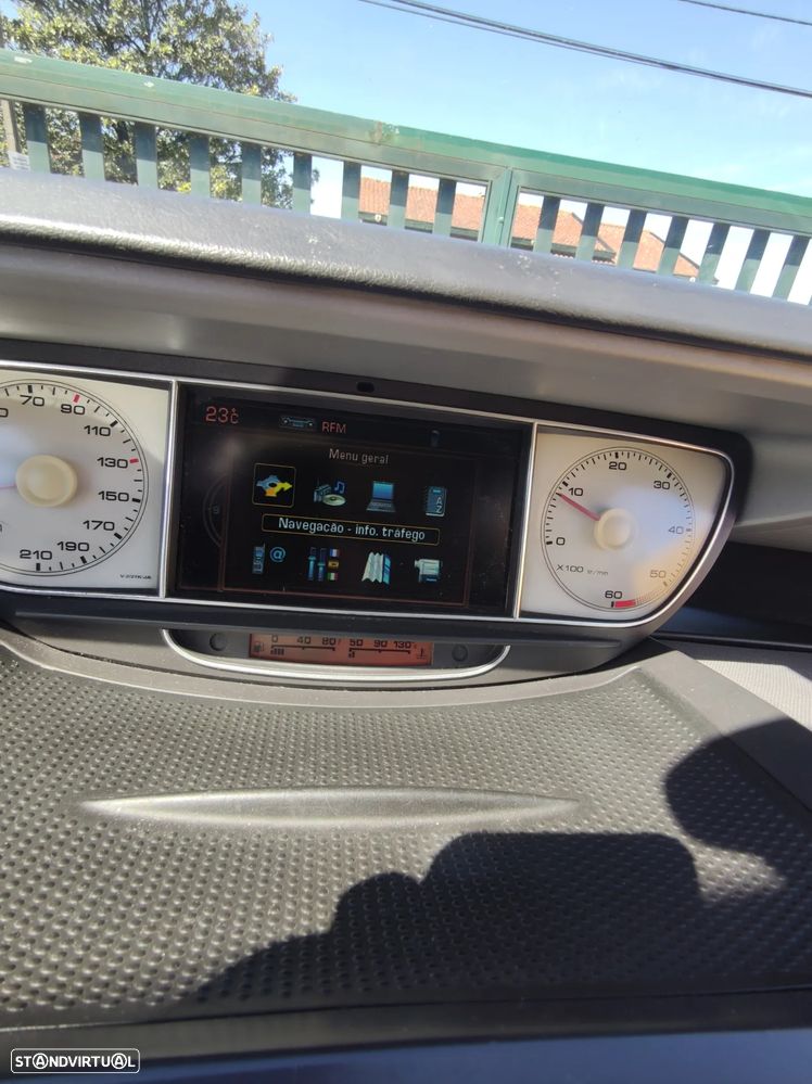 Peugeot 807 2.0 HDi - 7