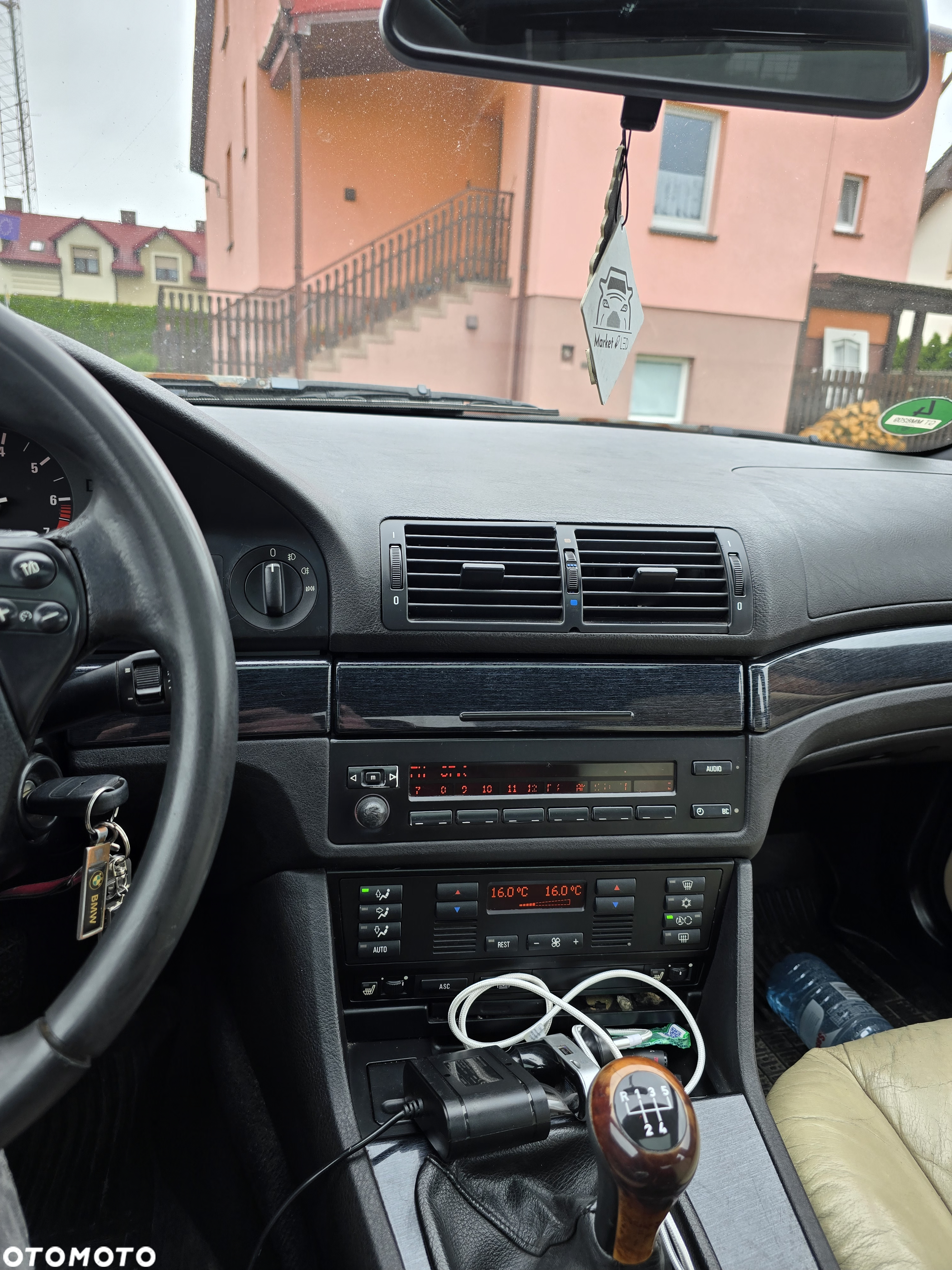 BMW Seria 5 528i - 6