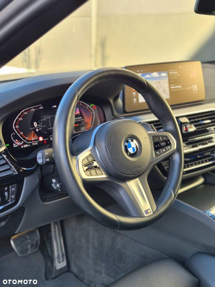 BMW Seria 5 520d xDrive mHEV M Sport sport - 24