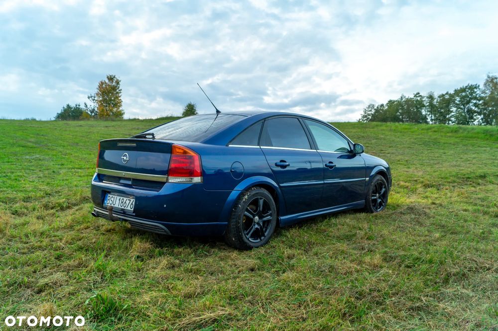 Opel Vectra 1.9 CDTI Sport / GTS - 10