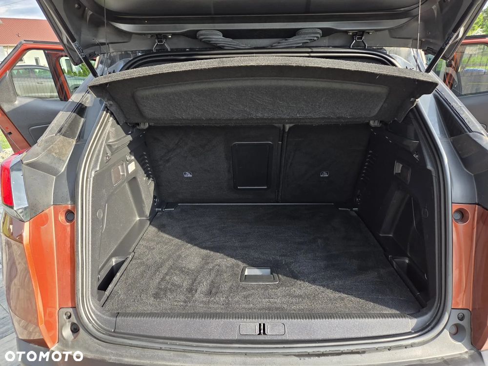 Peugeot 3008 1.2 PureTech GPF Allure S&S - 21