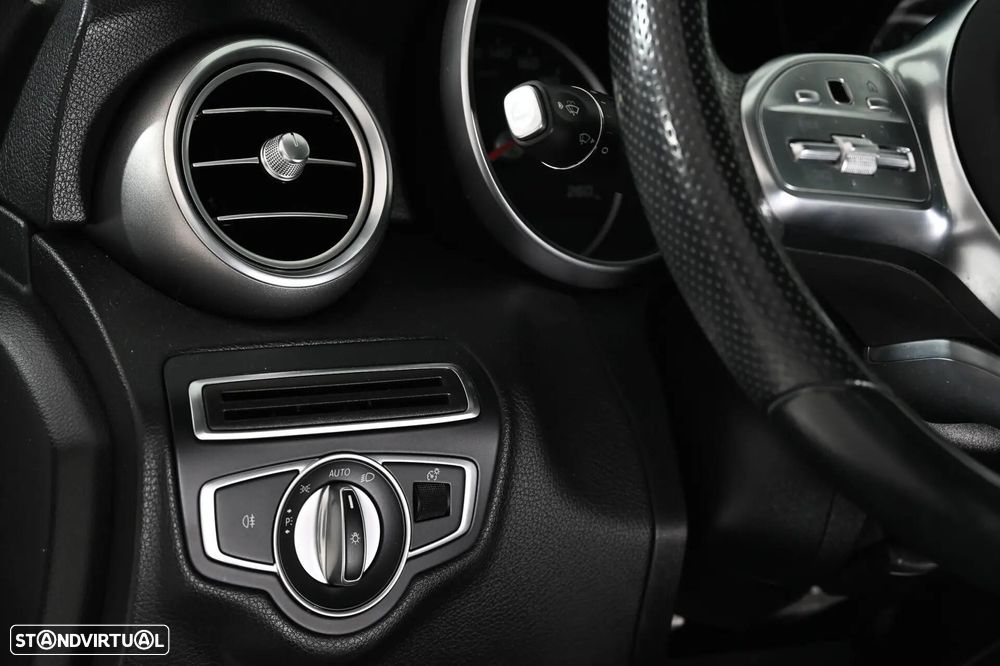 Mercedes-Benz C 300 de AMG Line - 27