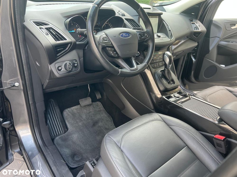 Ford Kuga - 12