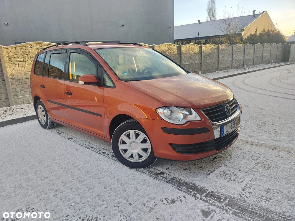 Volkswagen Touran 1.4 TSI DSG Trendline - 2
