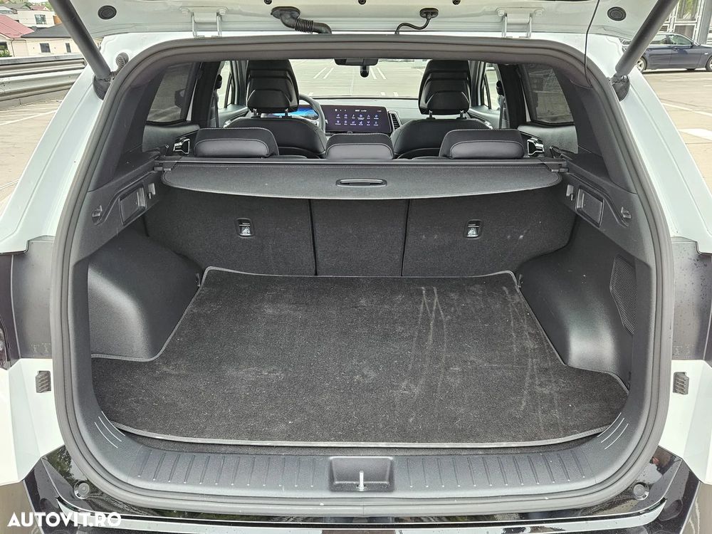Kia Sportage 1.6 T-GDI HEV 6AT 4x2 GT Line - 11
