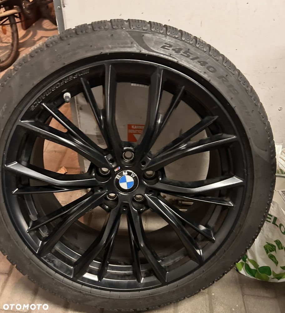 BMW Seria 8 - 15
