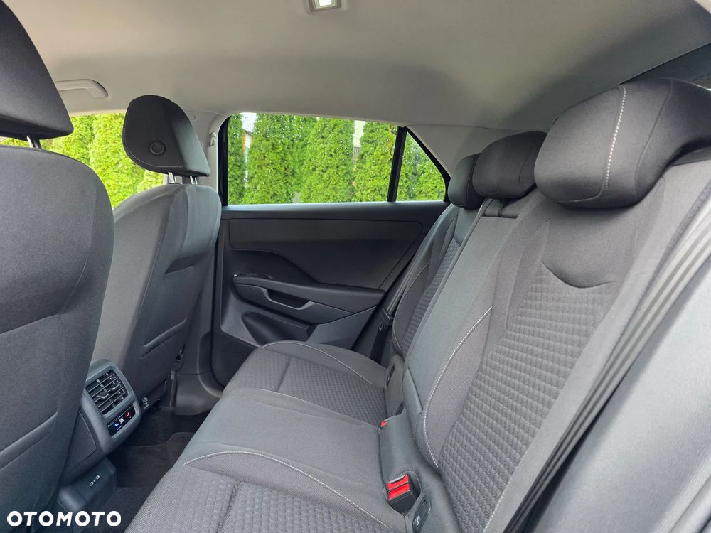 Volkswagen T-Roc - 17