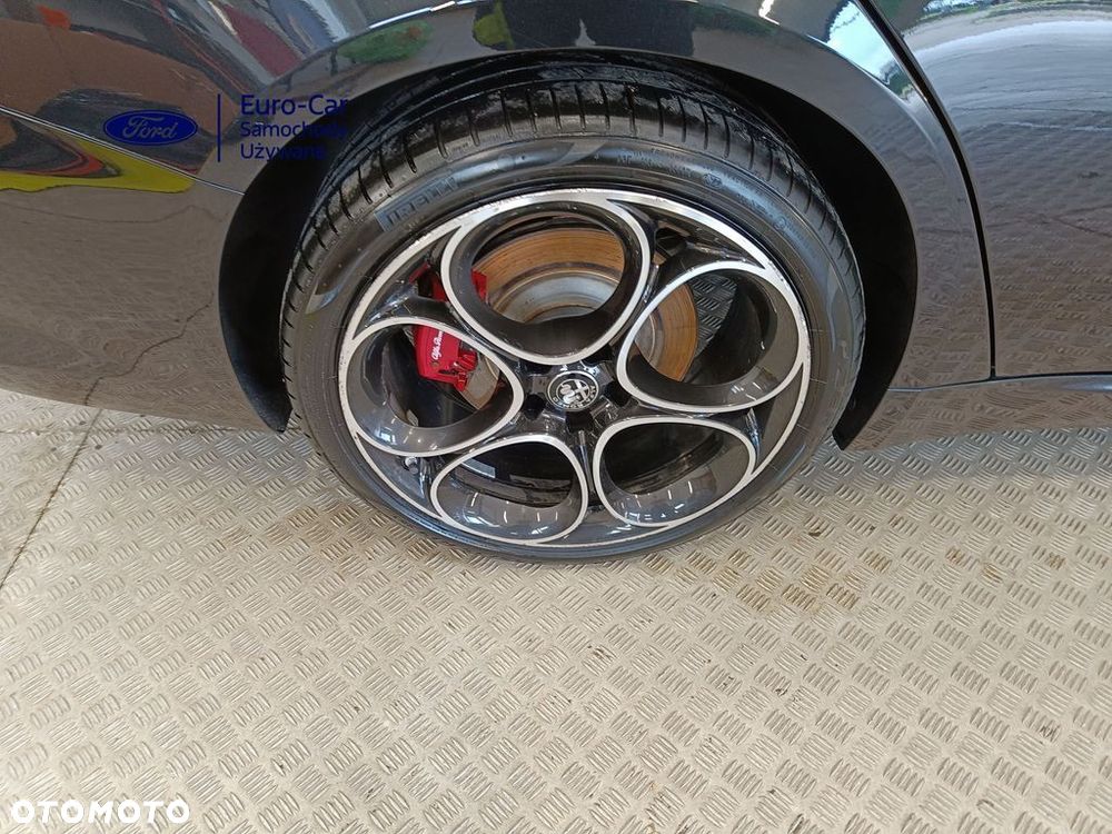Alfa Romeo Giulia 2.0 Turbo Veloce Q4 - 36