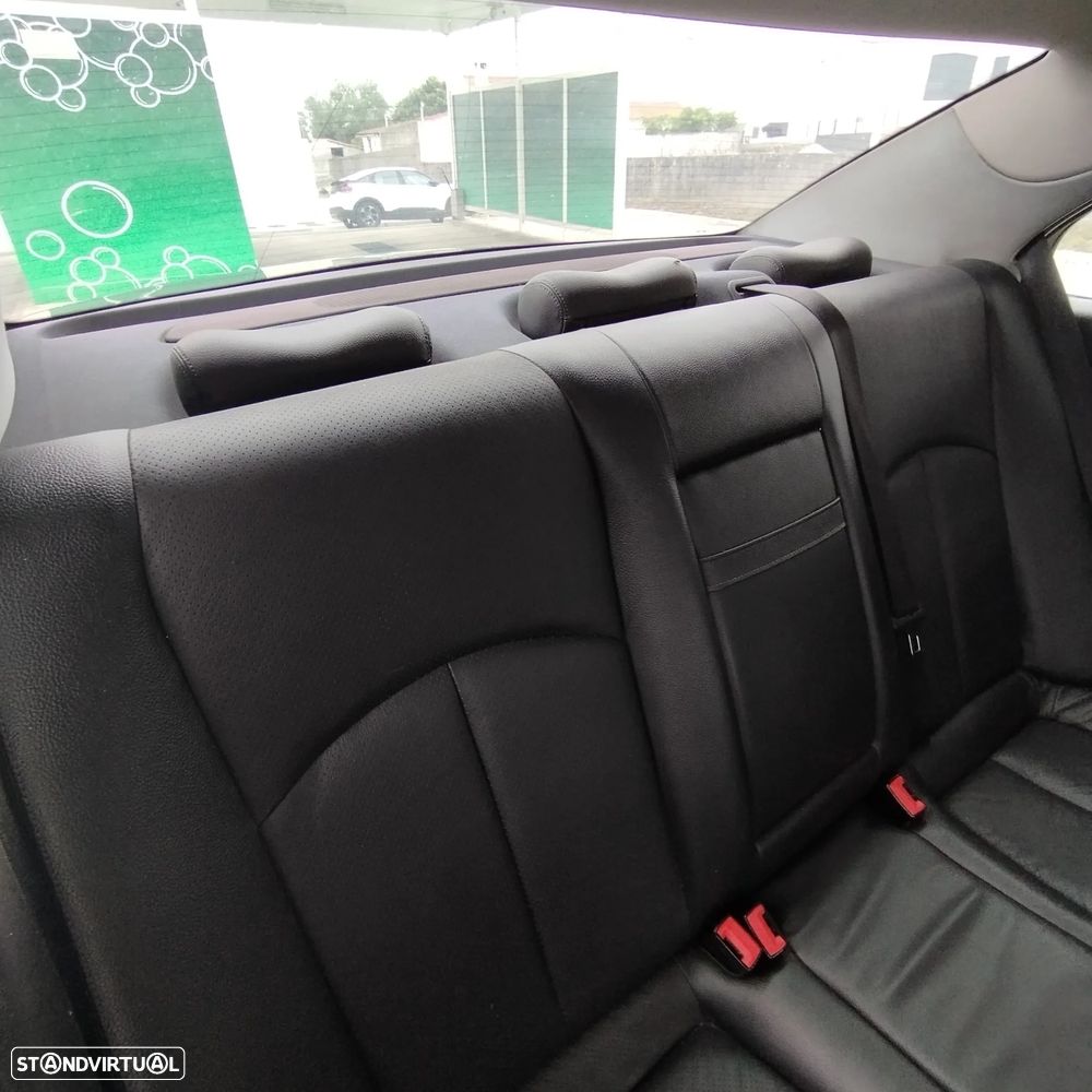 Mercedes-Benz E 220 CDI Avantgarde - 6
