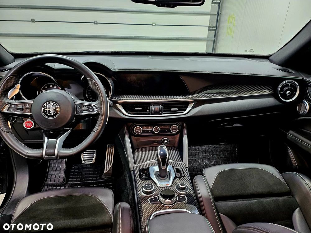 Alfa Romeo Stelvio 2.9 V6 Bi-Turbo Quadrifoglio Q4 - 9