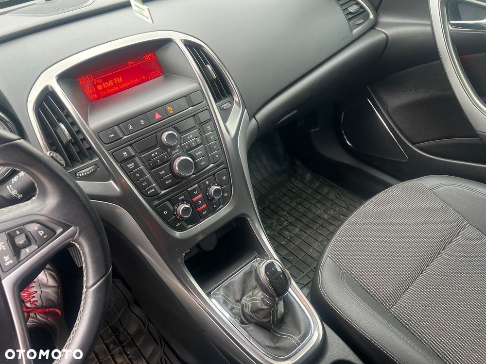 Opel Astra 1.4 T Enjoy S&S - 20