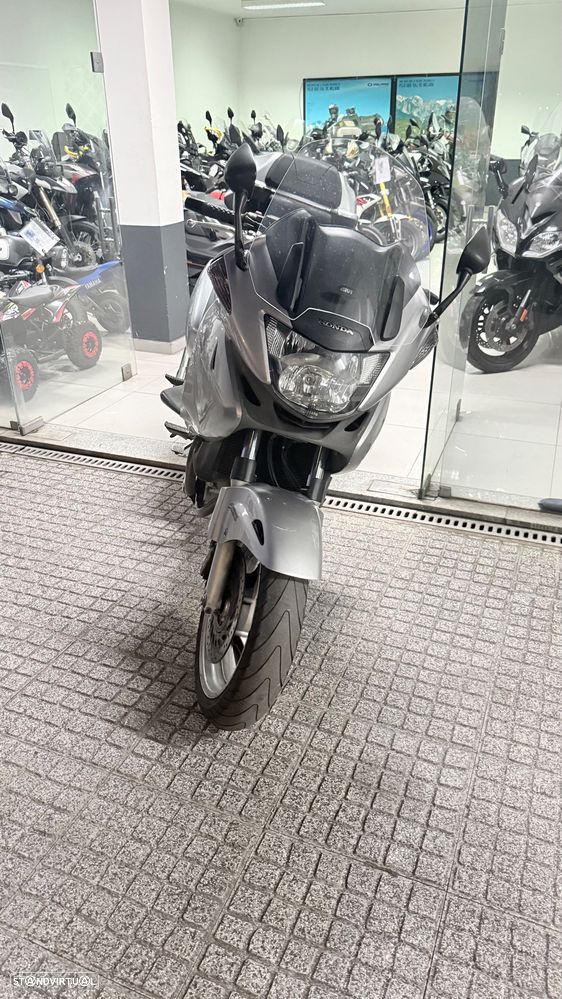 Honda Deauville - 4