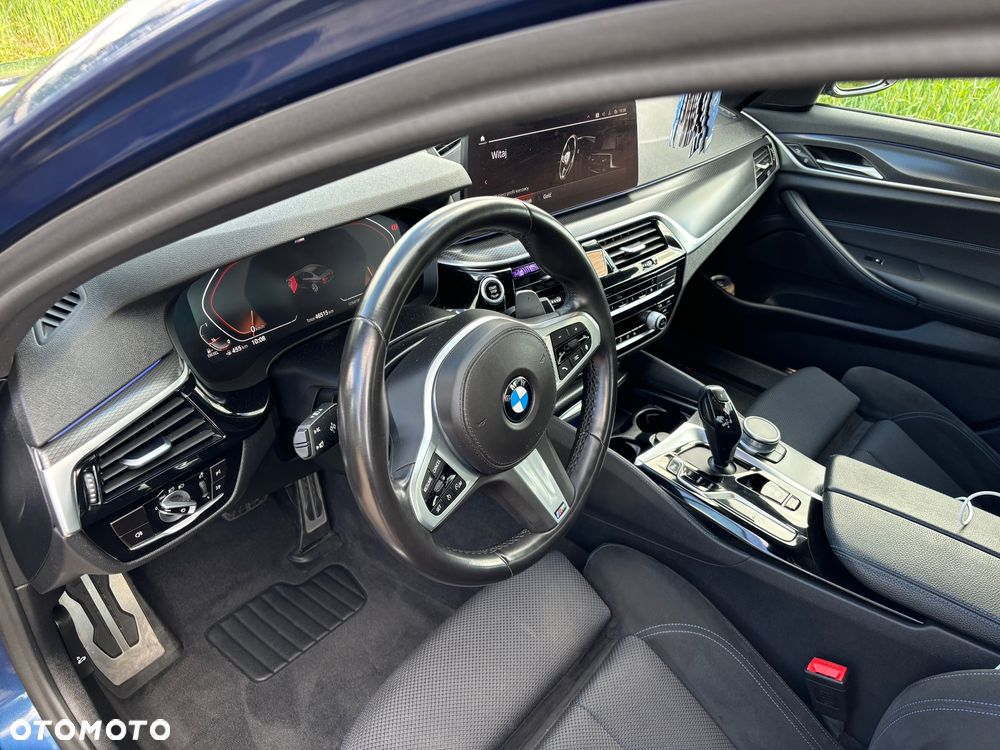 BMW Seria 5 518d M Sport sport - 11