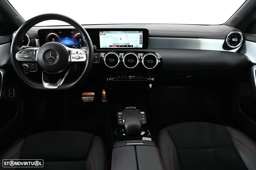 Mercedes-Benz CLA 180 - 4