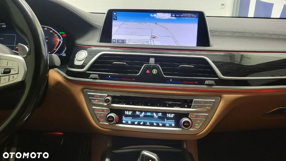 BMW Seria 7 - 18