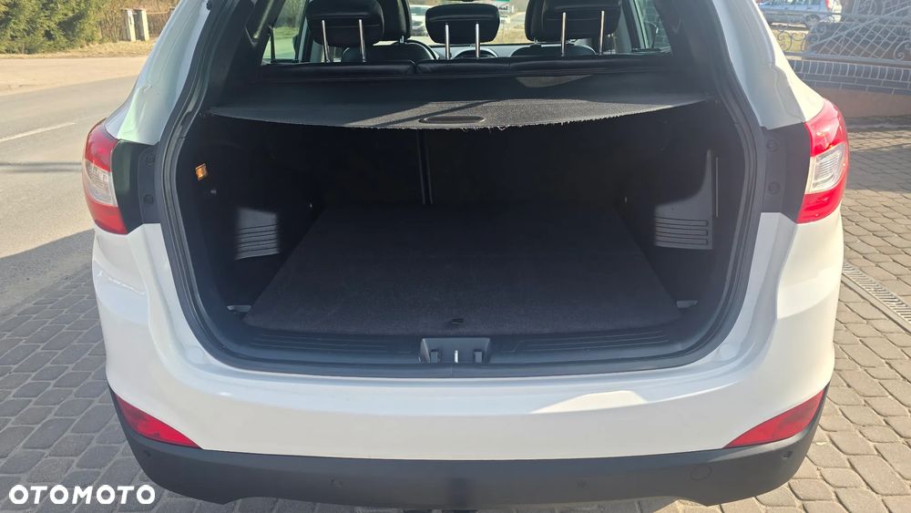 Hyundai ix35 2.0 CRDi 4WD Automatik Premium - 12