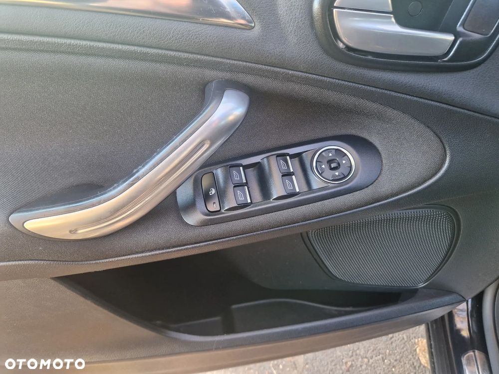 Ford S-Max 2.0 TDCi DPF Titanium - 13