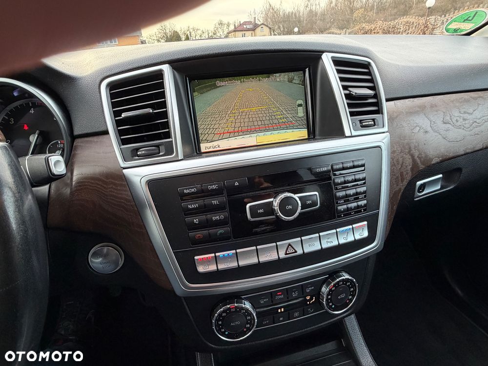 Mercedes-Benz ML 350 BlueTEC 4MATIC 7G-TRONIC Edition 1 - 23