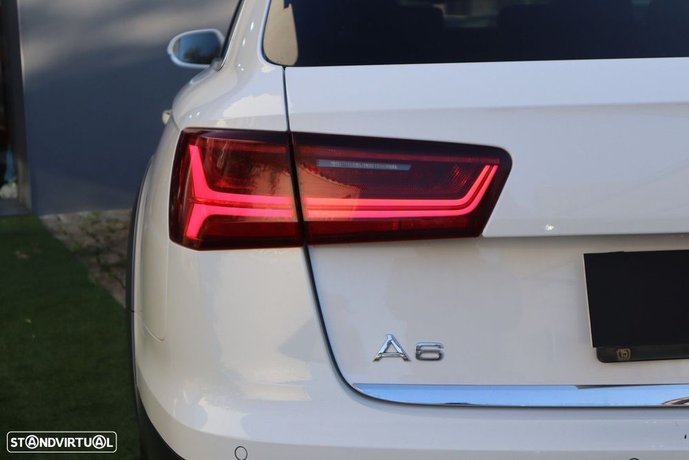 Audi A6 Allroad 3.0 TDi quattro S tronic - 13