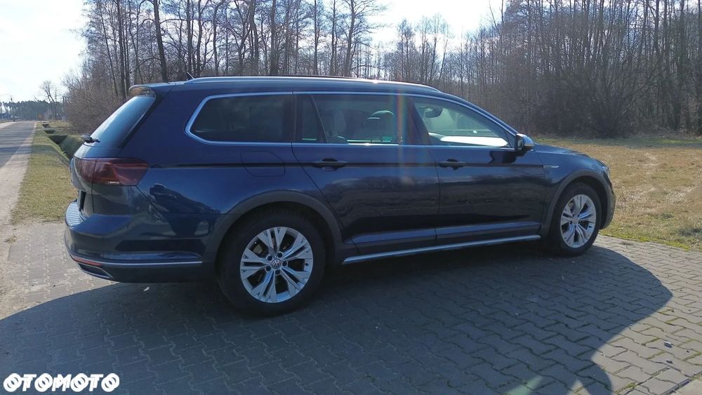 Volkswagen Passat Alltrack 2.0 TDI SCR 4Motion DSG (BMT) - 9