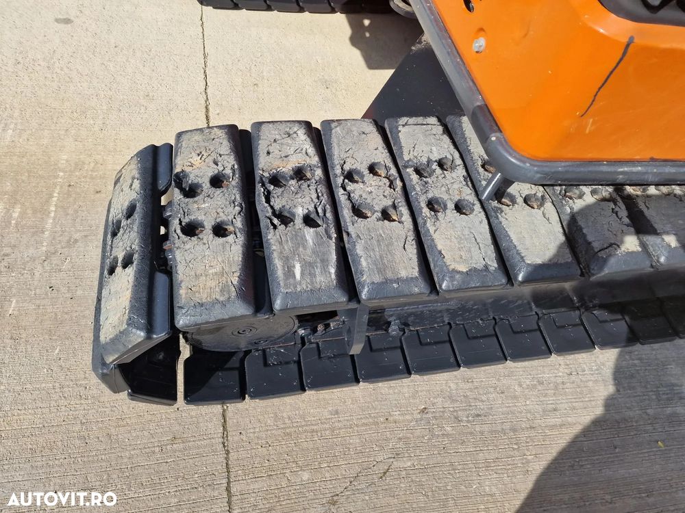 Hitachi ZX65-6, 2023, 1.208h, Masa operationoala 6,5t, lamaAd sapare 5m, CUPLA RAPIDA HIDRAULICA +3 CUPE NOI, senile cauciuc PAD 90% ok, Inst picon, Aer conditionat, Sistem antifurt, Ridica 3t, posibilitate leasing 4 ani, STARE CA NOU-PROMOTIE 55.900 EUR+Tva - 10