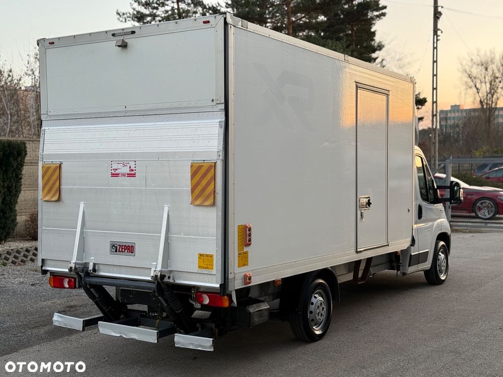 Fiat Ducato 2,3 Mulijet 130KM. 1. Rej 2017. 170 t.km. Kontener + winda - 7