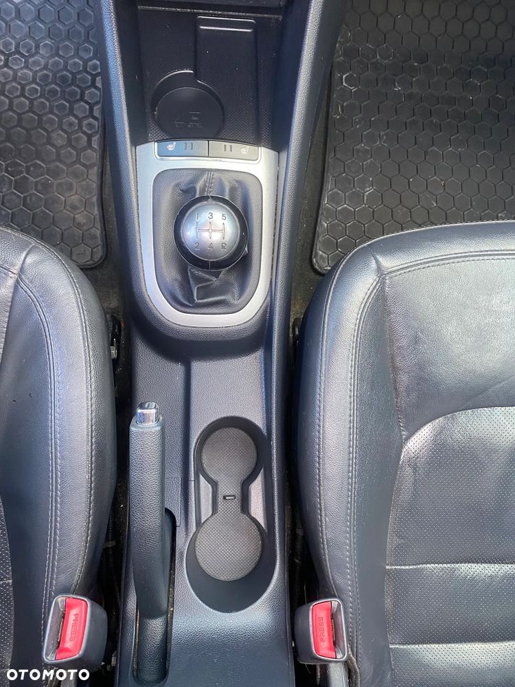 Kia Rio 1.2 Dream Team Edition - 24