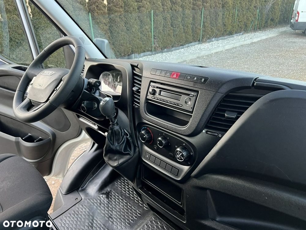 Iveco Daily 35C15 - 12