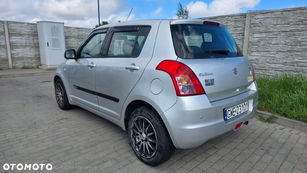 Suzuki Swift - 2