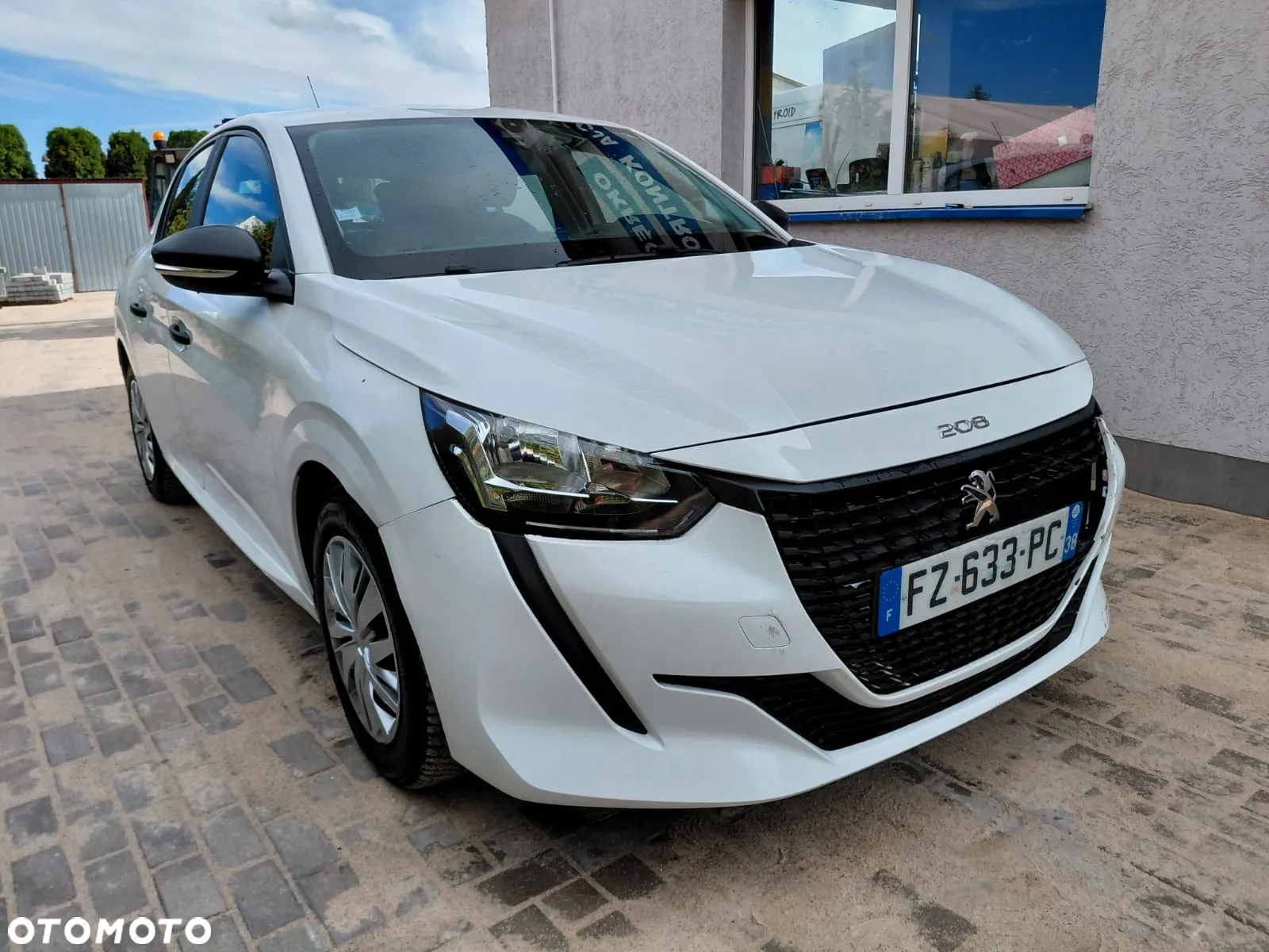 Peugeot 208 - 2