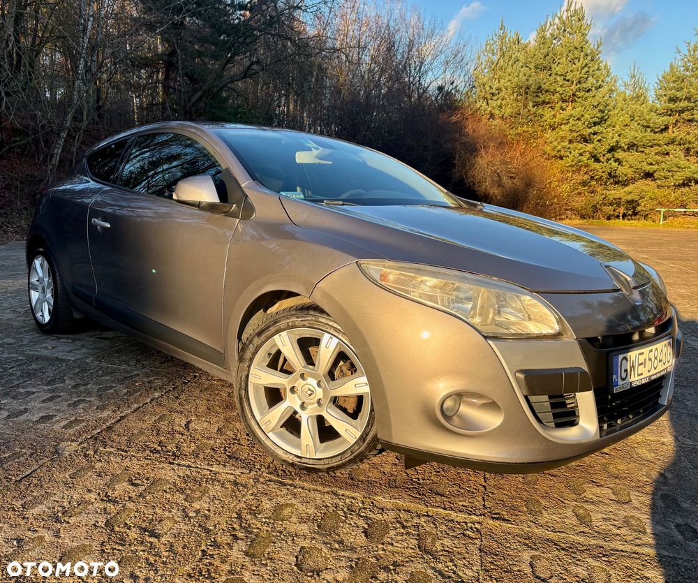 Renault Megane TCe 180 Dynamique - 4