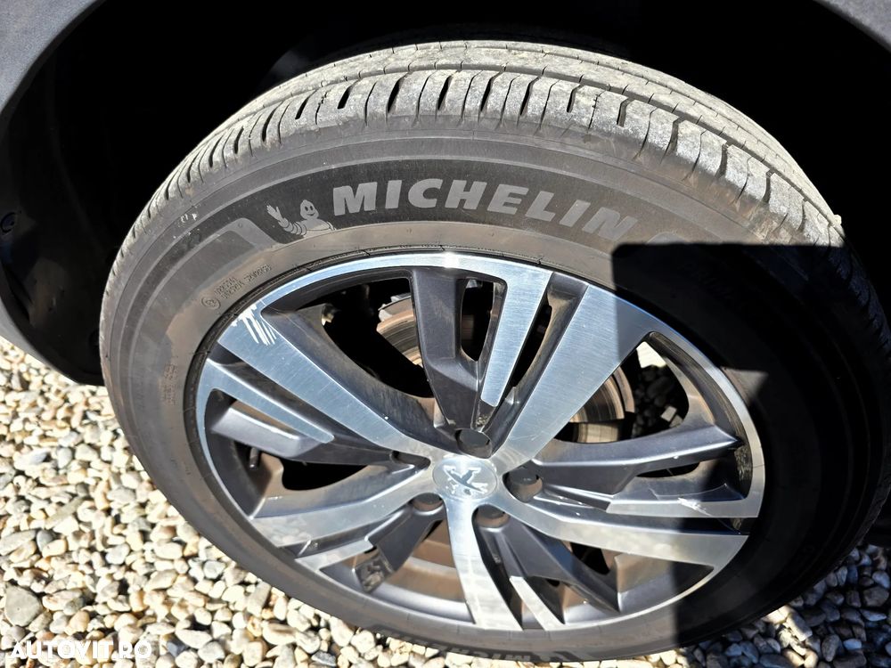 Peugeot 3008 Plug-In Hybrid 225 e-EAT8 Allure Pack - 30